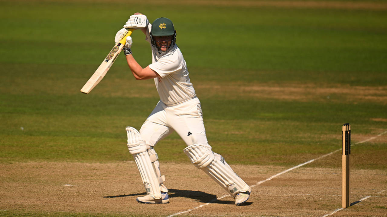 Fergus O'Neill ka Five-Star Show: Nottinghamshire ne Hampshire ki halat kharab ki