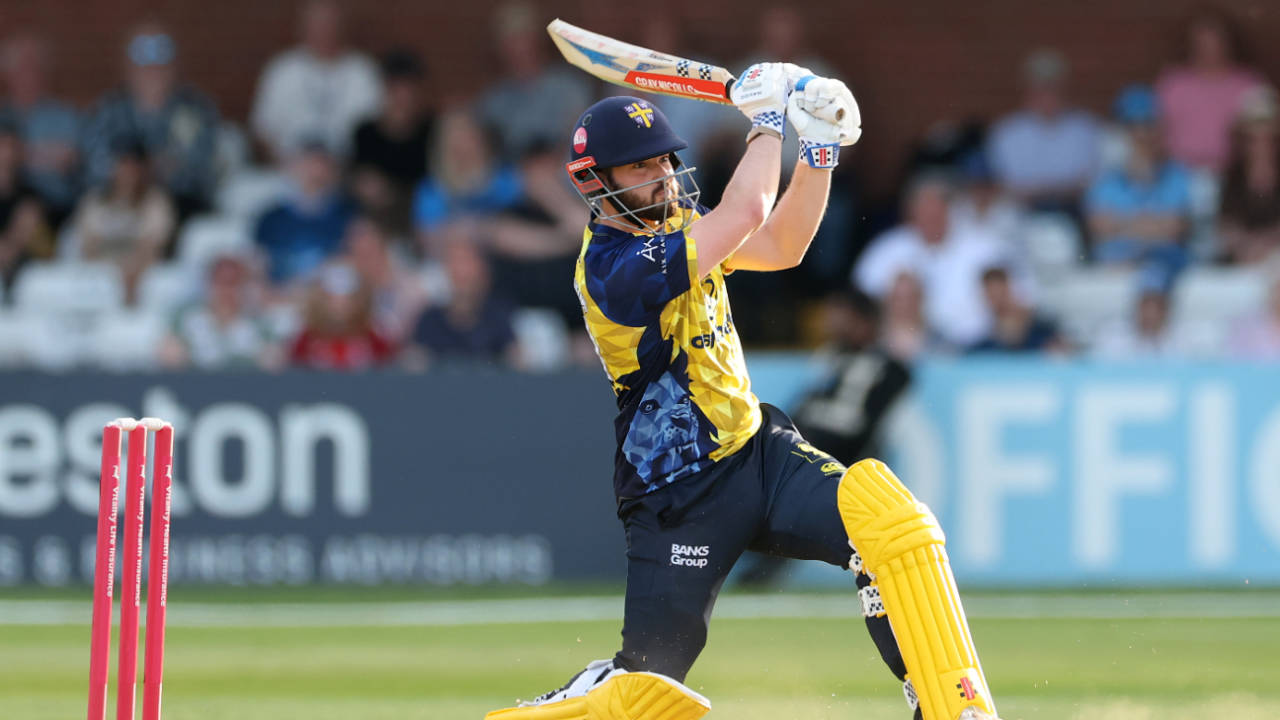 Matthew Potts ne Durham ko dilayi romanchak jeet, Matt Montgomery ki tabaahi bhi rahi be-asar