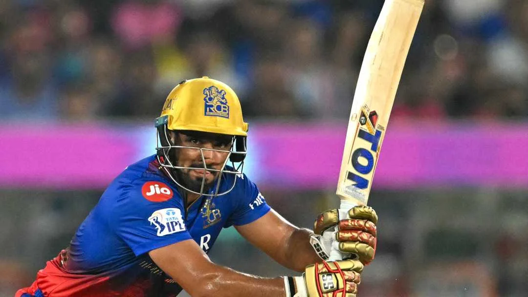 MI’s Late Double Replacement Move Puts Lomror And Ahir In A High-Pressure Spotlight