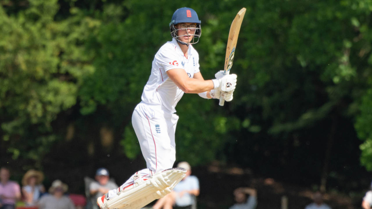South Africa A vs England Lions: Asa Tribe aur Ben Mayes ke Centuries par fira pani, Proteas jeet ki dehleez par!
