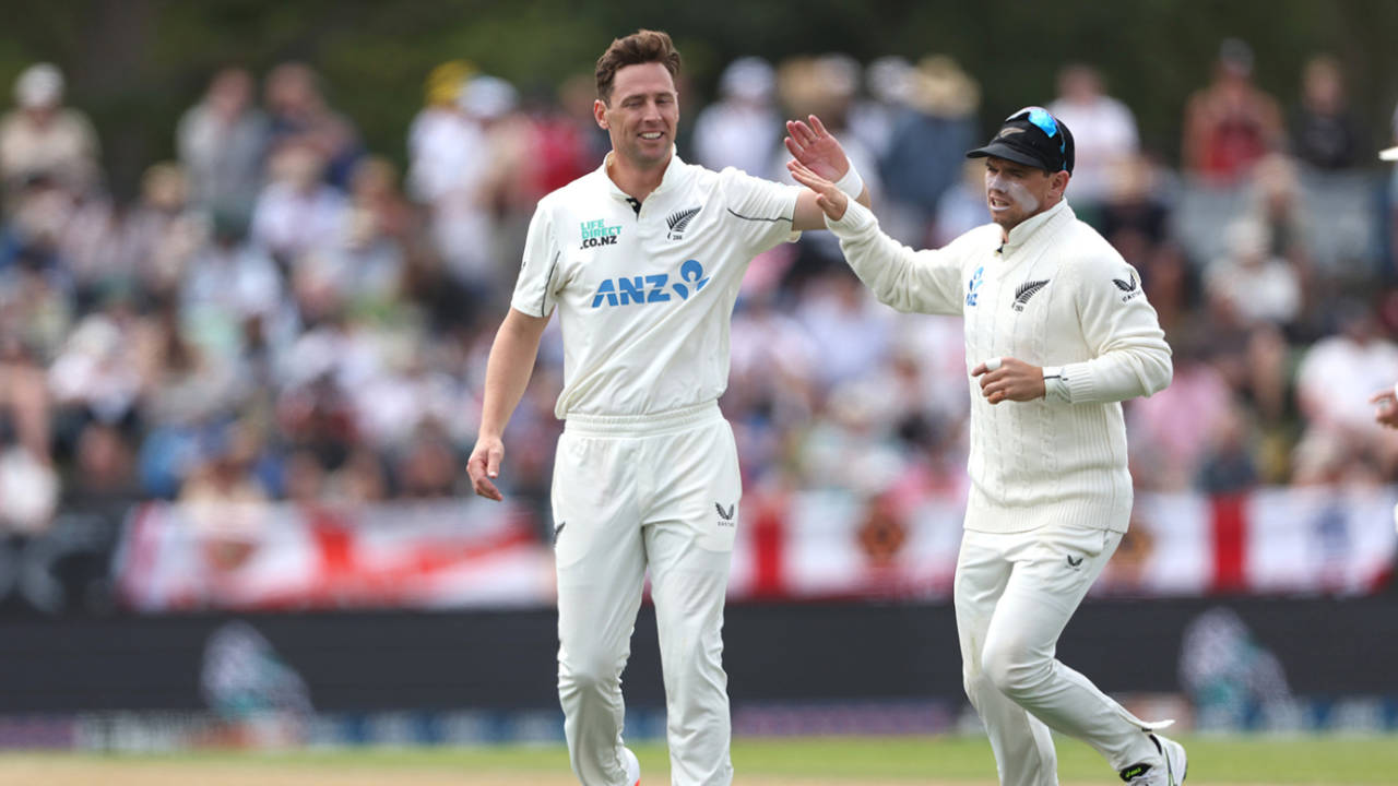 Belfast Test: Ireland ne toss jeetkar liya bada risk, Matt Henry huye injured!