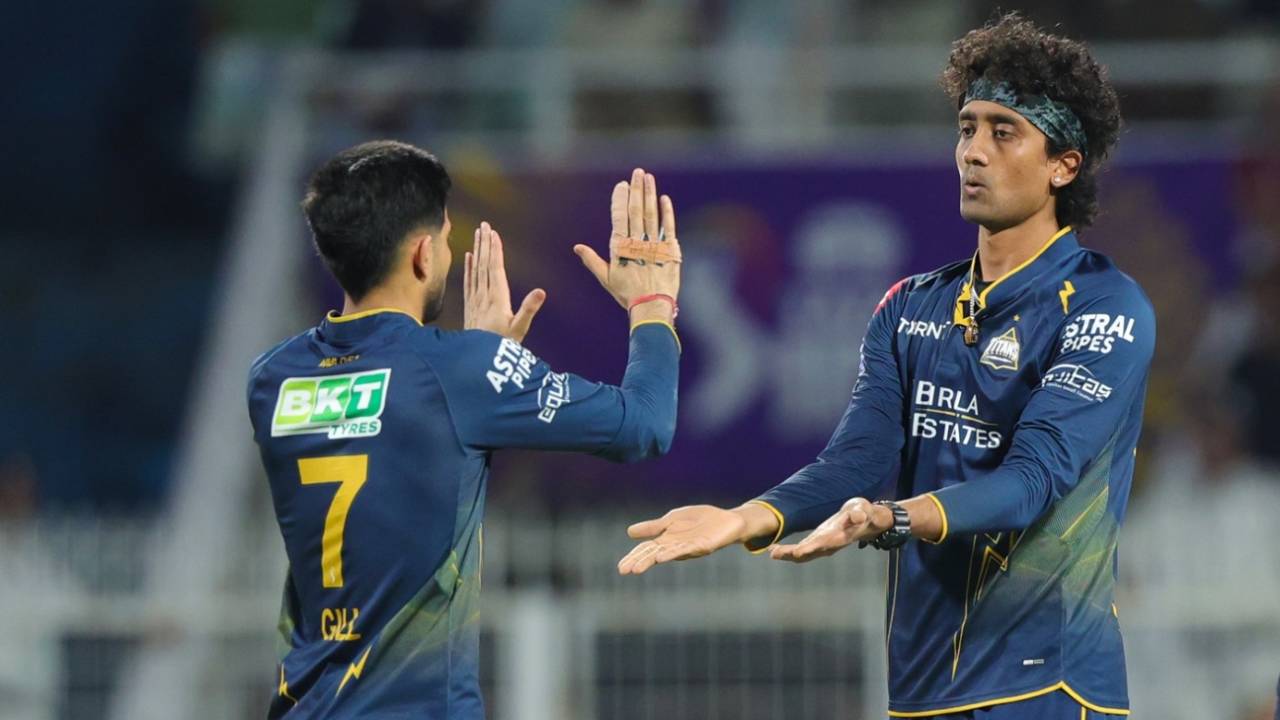 Qualifier 2 Toss Kalesh: Rajasthan Royals Ne Jeeta Toss, Shubman Gill Ki Gujarat Titans Ke Saath Hua Bizarre Incident!
