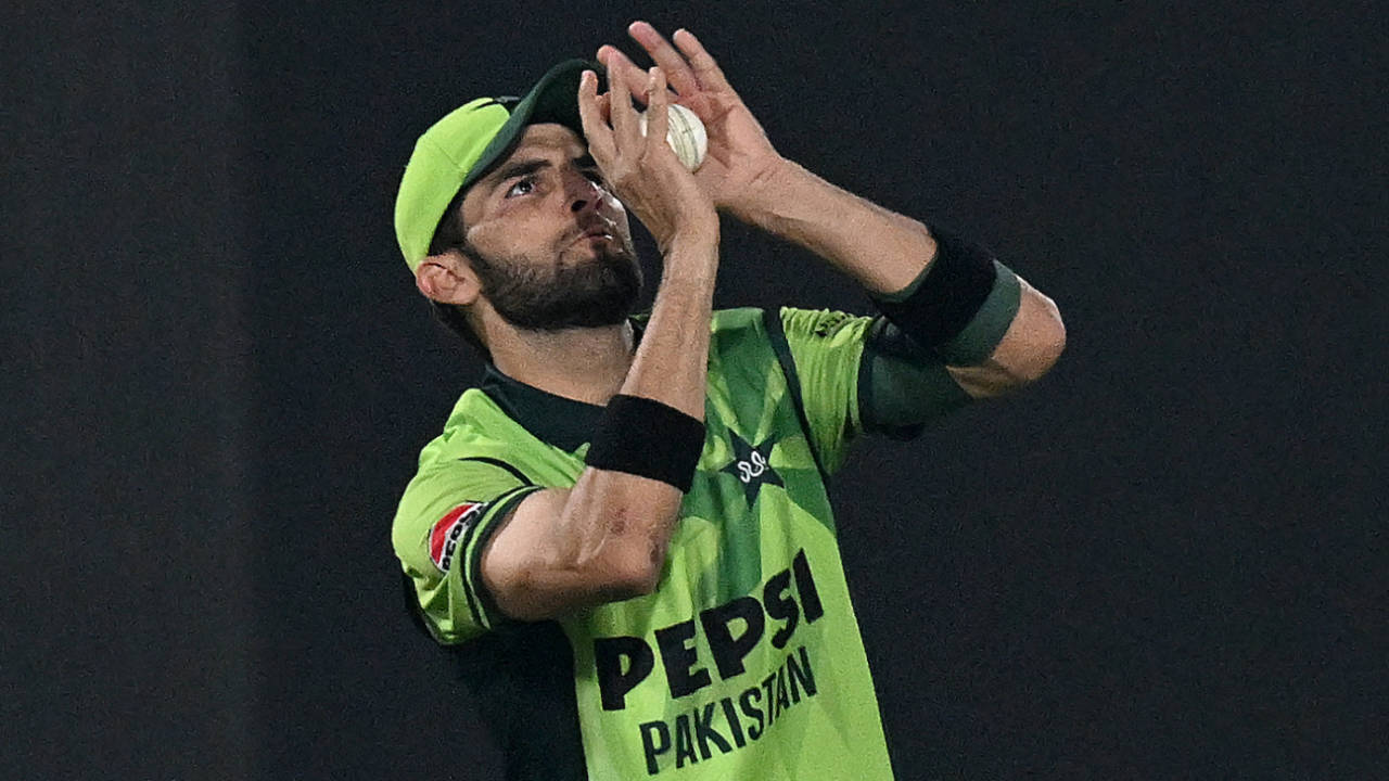 Shaheen Afridi ka ajeeb logic: Pakistan pacers ki girti speed par kaha 'Machines kharab ho jati hain' aur Rizwan par di safayi
