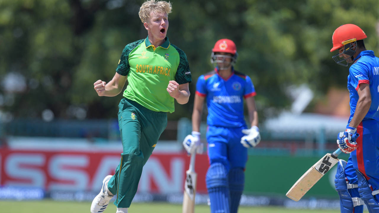 Tiaan van Vuuren ki Dahshat: South Africa A ne England Lions ko kiya dher, 11 wickets lekar rach diya itihas!