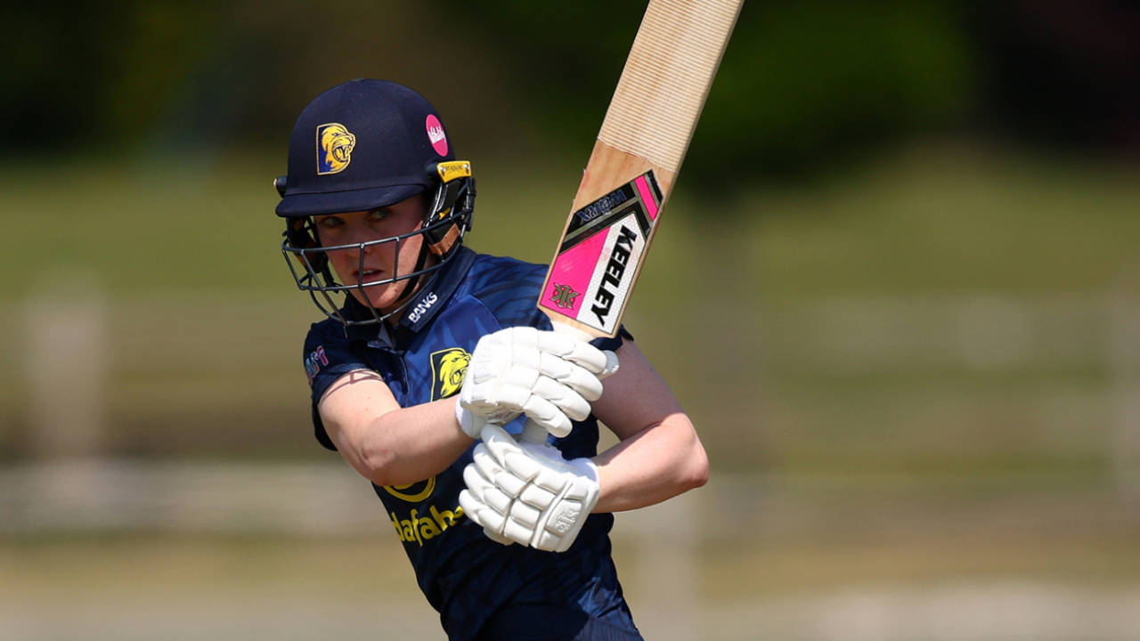 Mady Villiers ki Masterclass se Durham ne The Blaze ko Trent Bridge mein pilaya paani