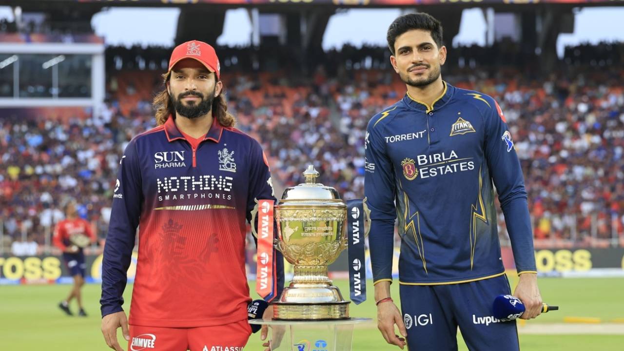 IPL Final: RCB vs GT Mahayudh! Rajat Patidar ne Toss jeeta, Gujarat Titans ne ki Arshad Khan ki Masterclass Entry!