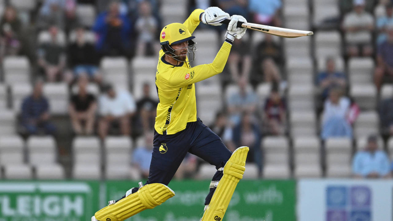 Chris Wood aur James Vince ka Masterclass: Hampshire ne Middlesex ko buri tarah raunda
