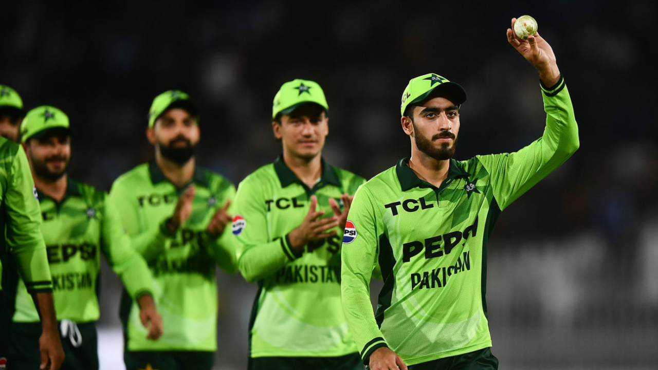 Lahore Mein Pakistan vs Australia Ka Ghamasan: Kya Marnus Labuschagne Aur Kangaroos Rok Payenge Spin Ka Toofan?