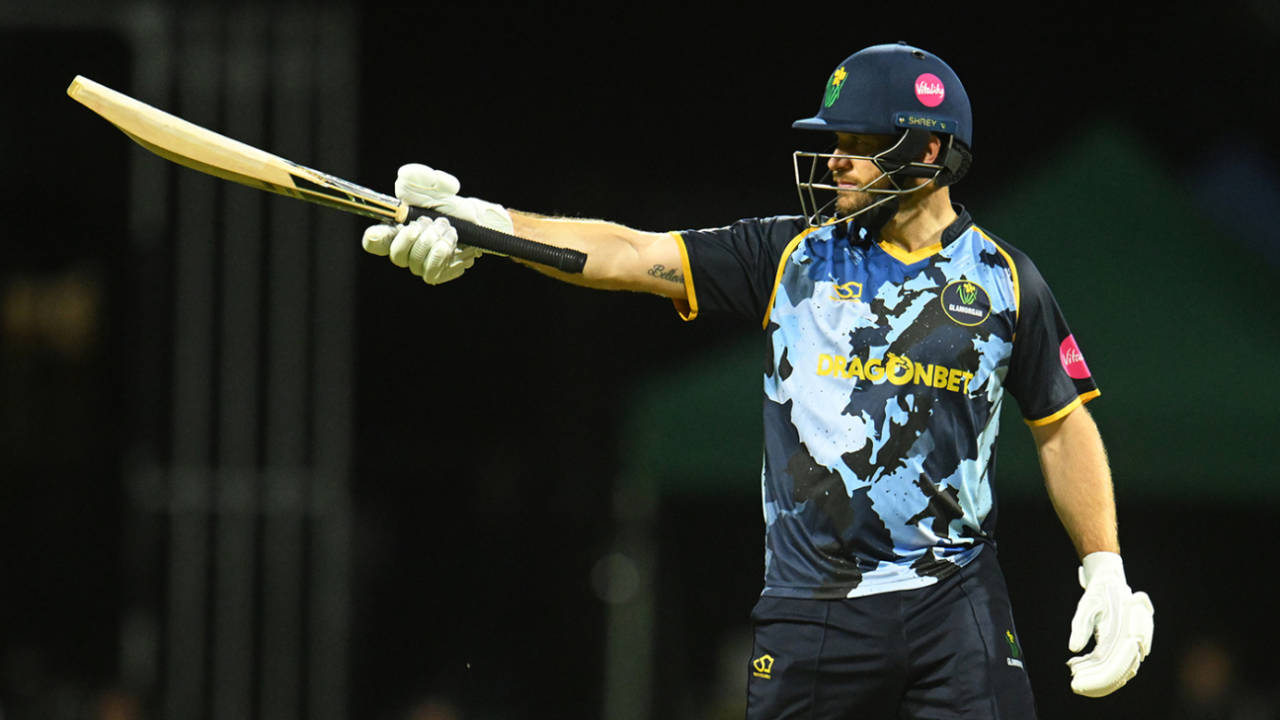 Sean Dickson ka Inteqaam aur Last Ball Drama: Glamorgan ne Somerset ko unke ghar mein ghus kar dhoya