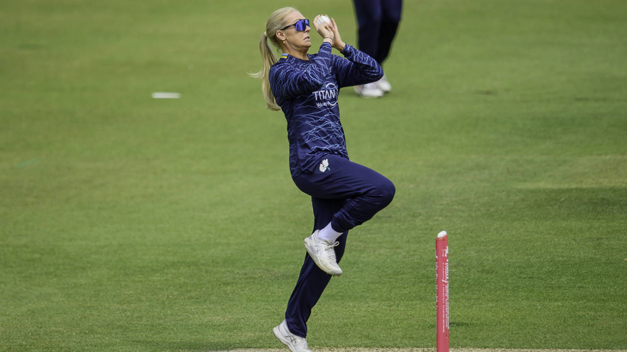 Vitality Blast me Durham ki Dominance: Yorkshire ki lagatar paanchvi haar aur Sarah Glenn ka feeka debut