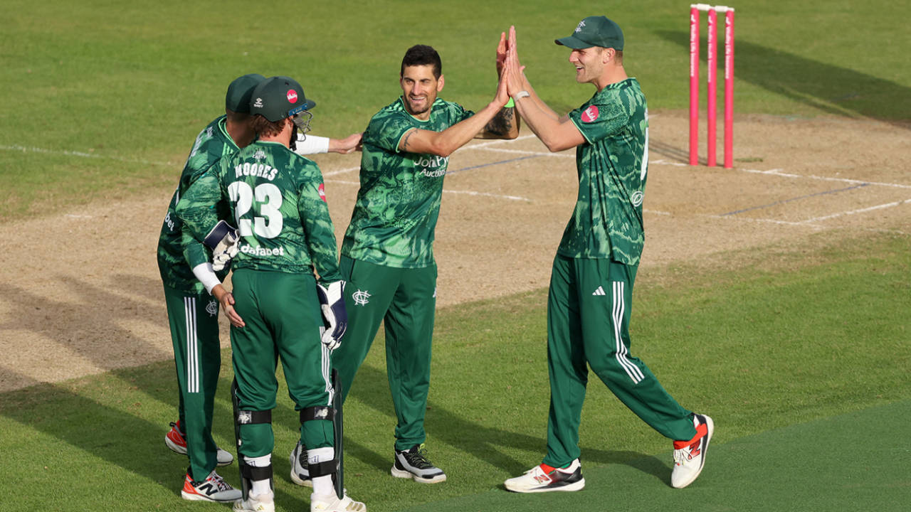 George Linde Masterclass: Notts Outlaws Stun Warwickshire Bears in a Thrilling Low-Scoring Encounter