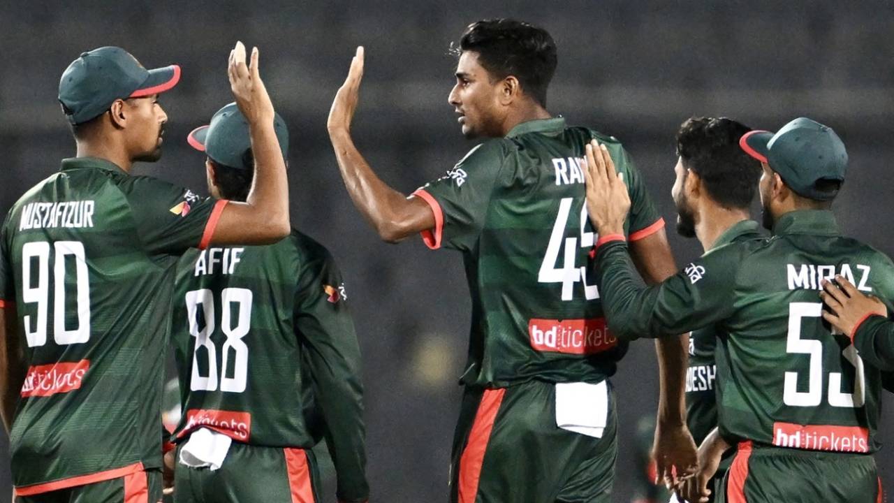Bangladesh vs Australia ODI: 15 Saal Ka Intezar Aur Dhaka Ka Pace Attack, Kya Australia Bach Payega?