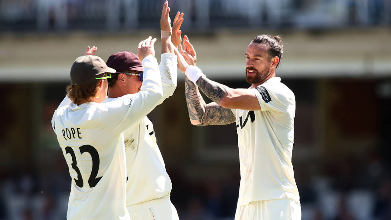 Delano Potgieter ki fighting innings ne Surrey ko rasta dikhaya: Hampshire ne follow-on bachakar match mein jaan phoonki!