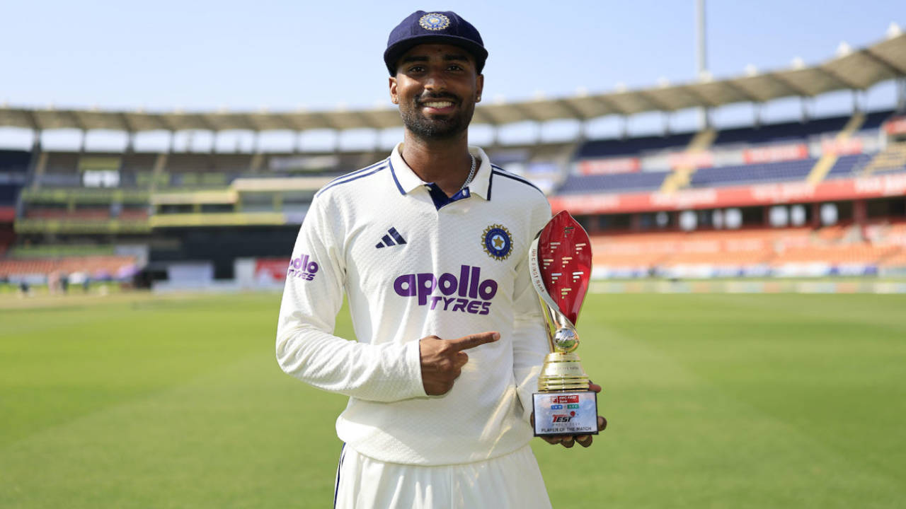 England Ki Dharti Par Manav Suthar Ka Khauf: Warwickshire Ne Is Indian Spinner Ko Kiya Sign