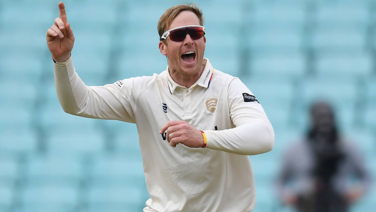 Jordan Cox ka Double Century Dhamaka aur Simon Harmer ki Spin ka Jaadu: Leicestershire ki halat hui tight