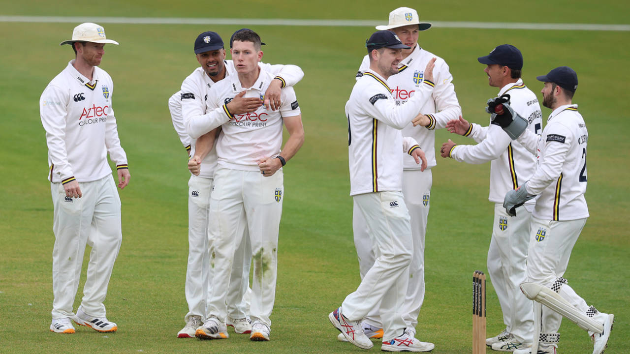 Matthew Potts ki Katilana Bowling se Derbyshire Dher: Durham ki Innings Victory aur Ben Stokes ki Wapsi ka Elan