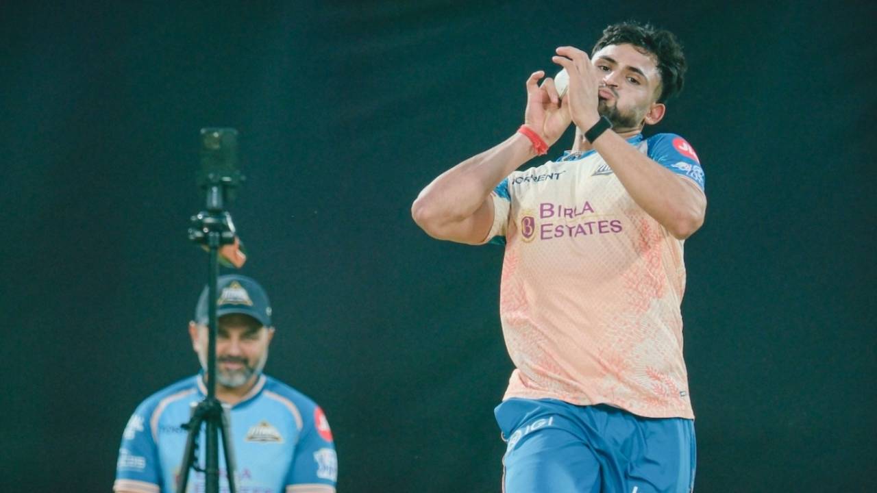 Ashok Sharma Ki 154.2 KPH Ki Raftaar Ab India A Ke Saath: Yudhvir Singh Out, Speedster In!