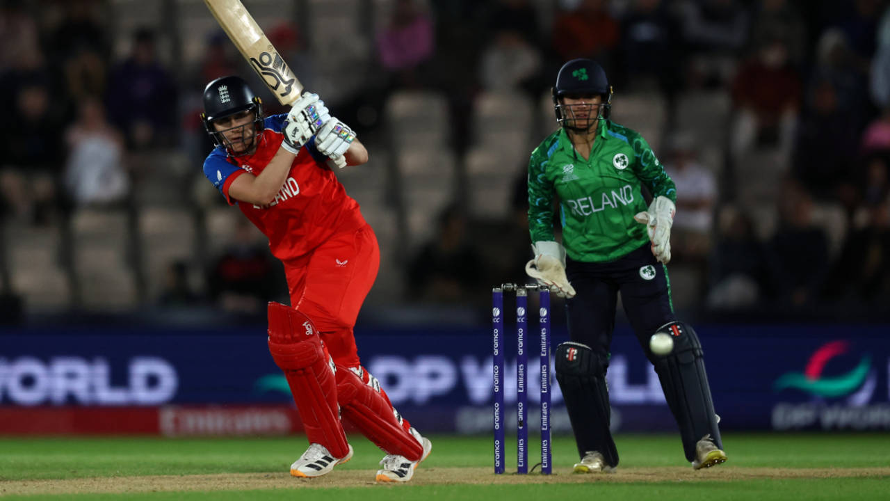 Nat Sciver-Brunt ki Masterclass aur England ka Drama: Ireland ne T20 World Cup mein chhuda diye gorey sahabon ke pasine!