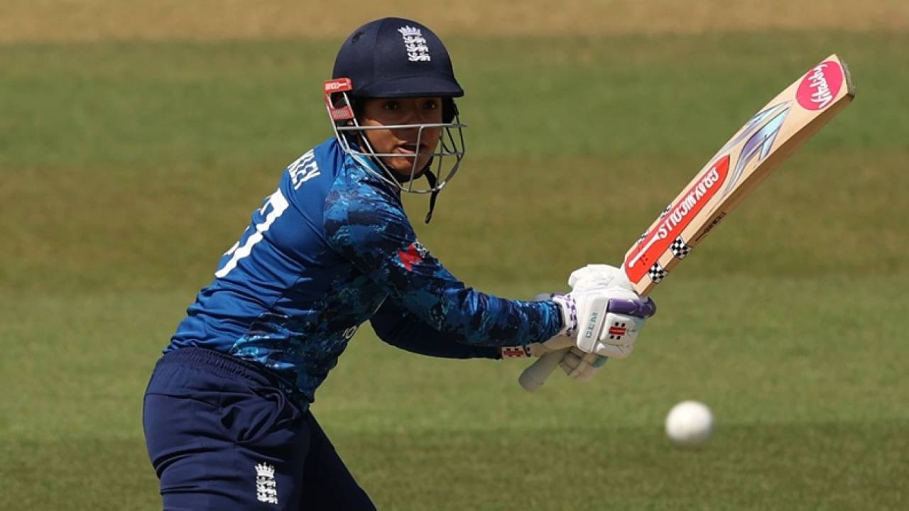 England vs Scotland: Injured Nat Sciver-Brunt Bahar, Sophia Dunkley ki Entry aur Scotland ka Bold Toss Decision!