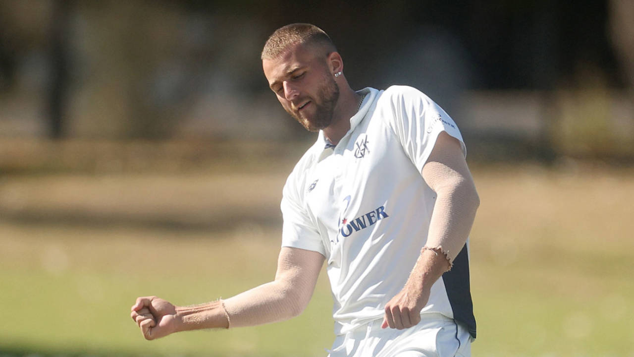 Nottinghamshire ne Essex ko Chelmsford mein dhoya: Liam Patterson-White aur Fergus O'Neill ka clinical masterclass