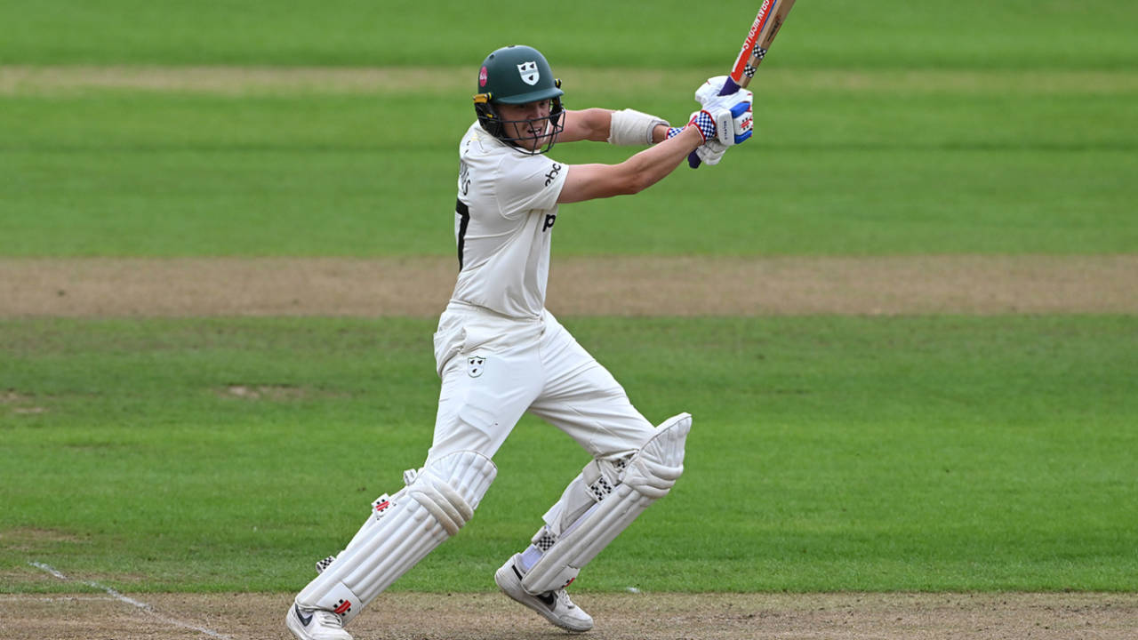 Worcestershire ne Gloucestershire ko backfoot par dhakela: Ethan Brookes aur Matthew Waite ka Masterclass bacha sakta hai match?