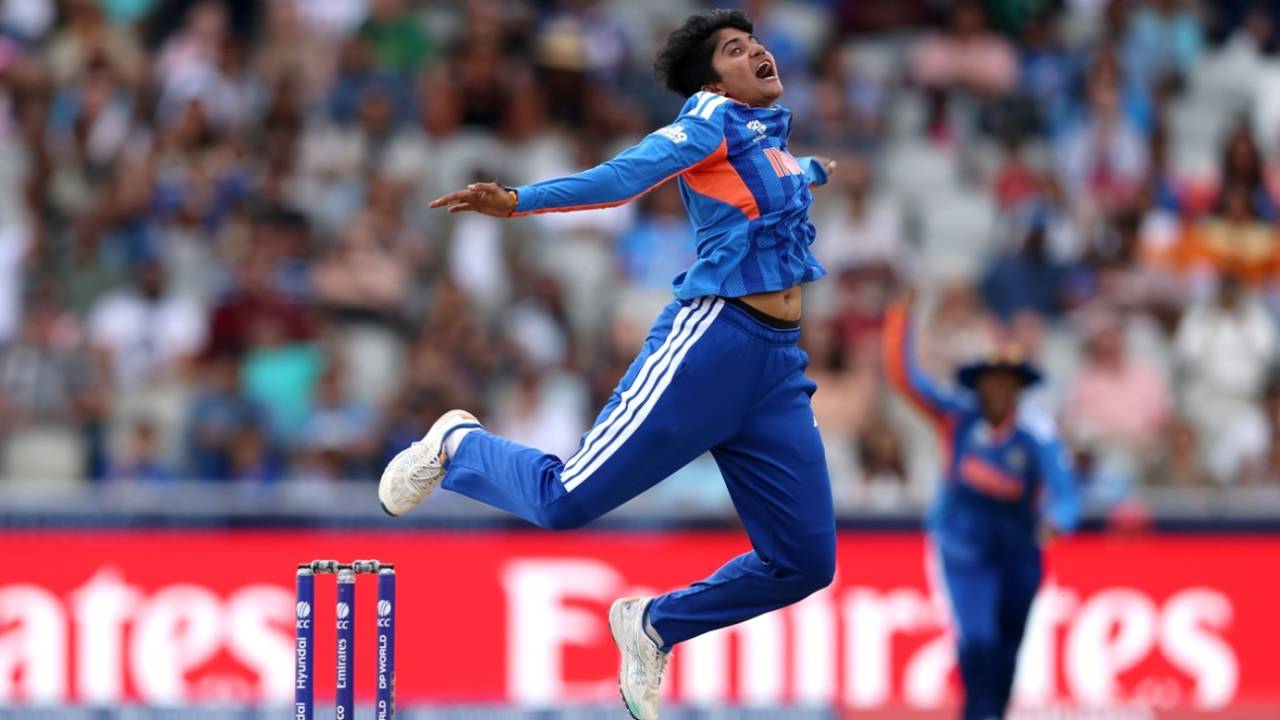 Duniya Ke Sar Par Charani Ka Jadoo: India Spinner Shree Charani Becomes No. 1 In T20I Rankings
