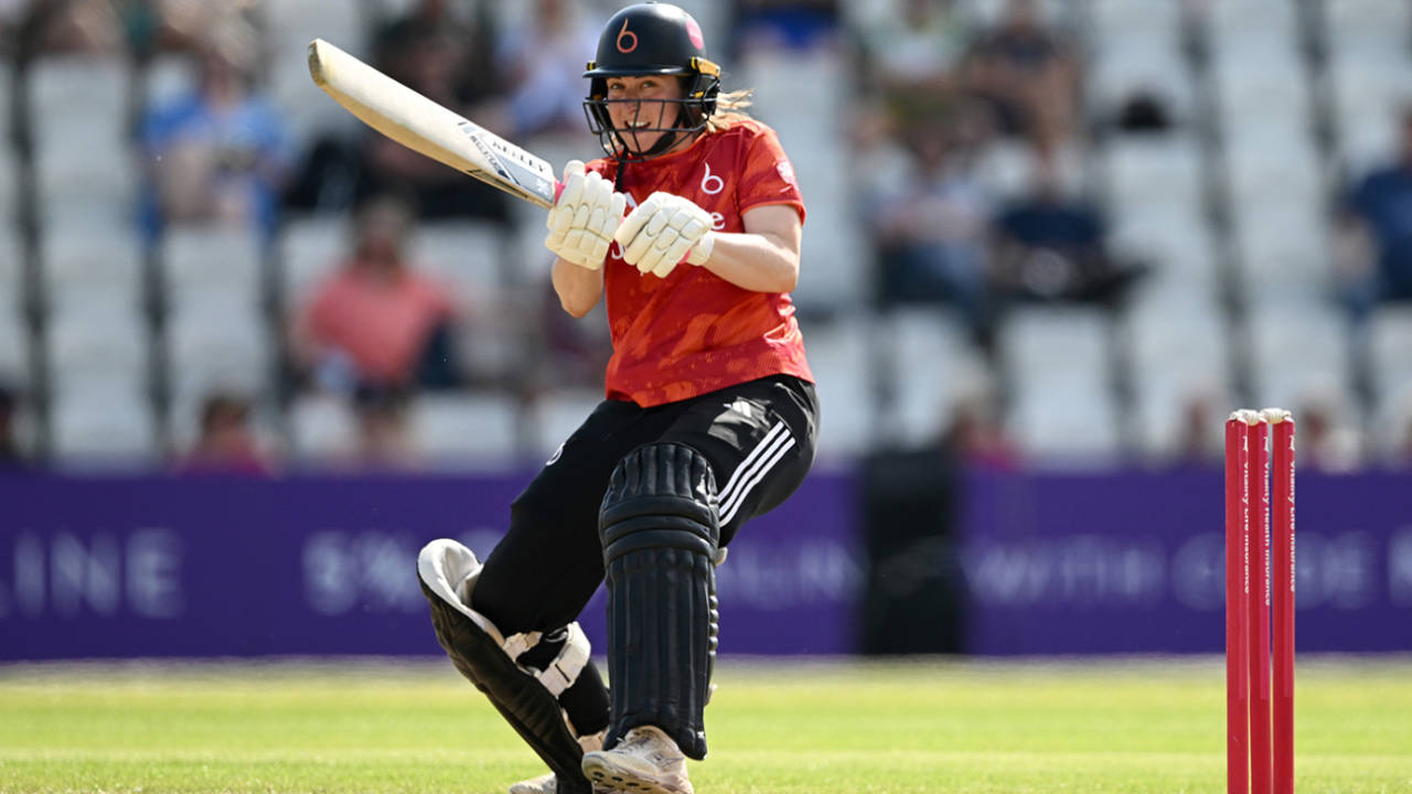 The Blaze ka Dominance: Marie Kelly aur Charley Phillips ne Yorkshire ko kiya dher, Table Top par position majboot!