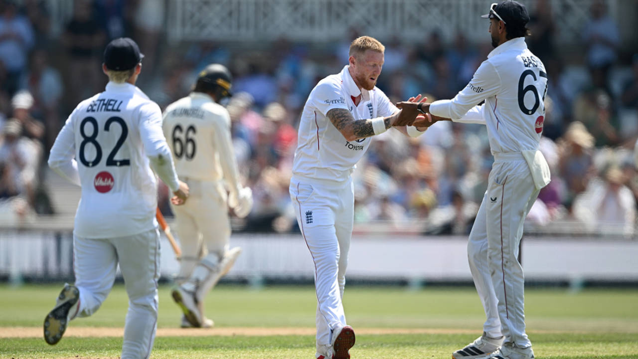 Mitchell Santner DRS Controversy: Kumar Sangakkara ne Third Umpire ki jaldbaazi par uthaye bade sawal