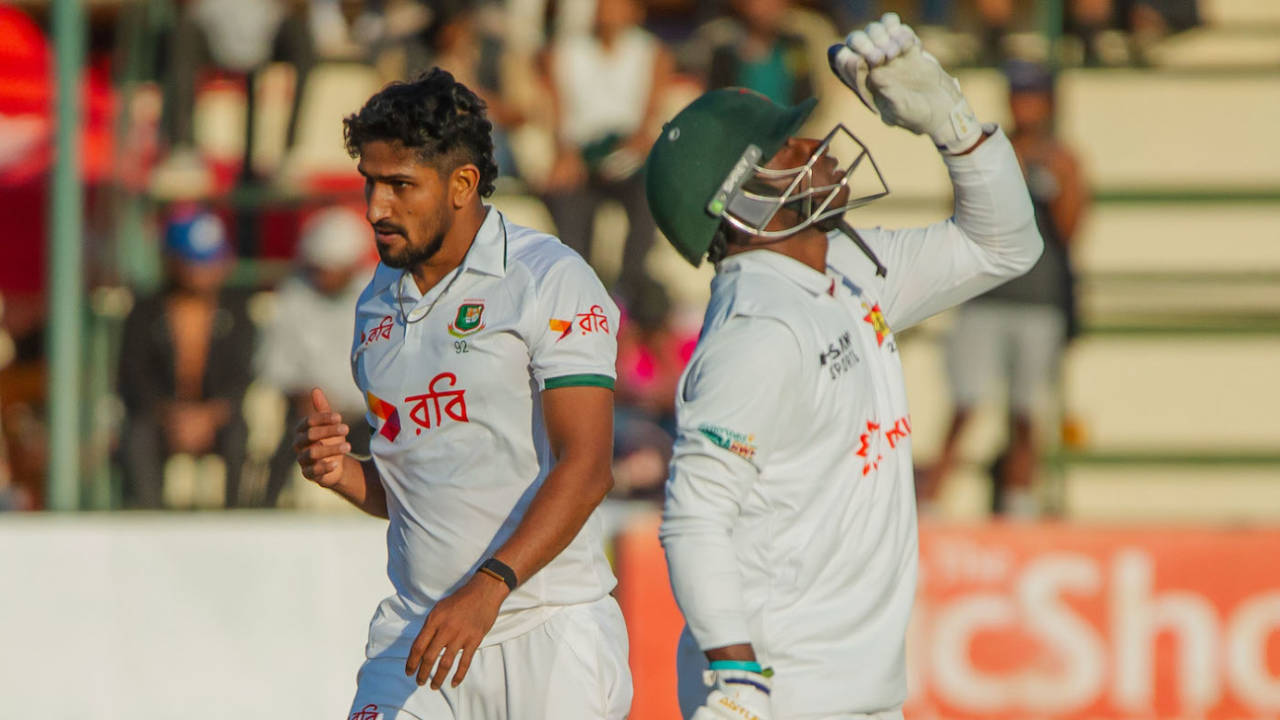 Zimbabwe vs Bangladesh: Harare Mein Host Ka Kehra, Richard Ngarava Aur Innocent Kaia Ne Bangladesh Ka Kar Diya Bura Haal