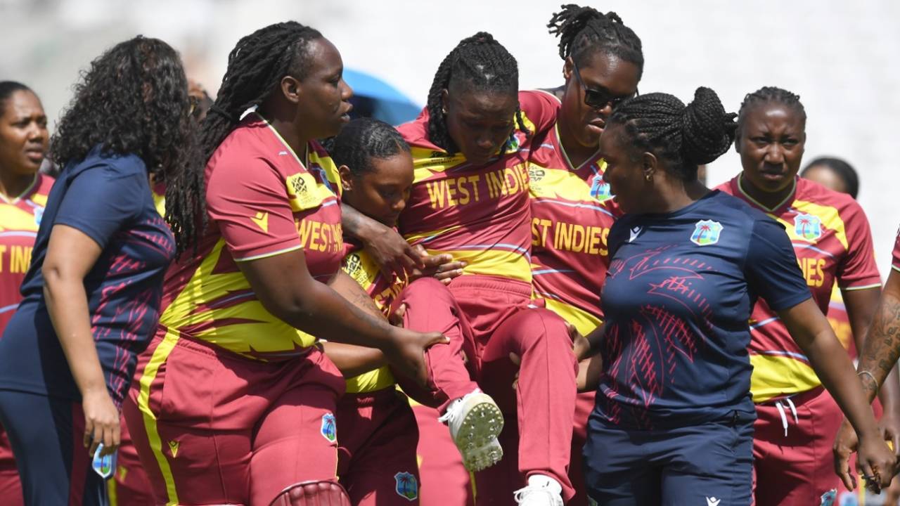 Wheelchair se seedha Ground tak: Deandra Dottin ne dikhaya apna Tough Character against Australia