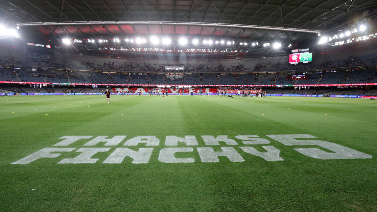 End of an Era: 15 Saal baad Melbourne Renegades ne chhoda Marvel Stadium, ab MCG par machega Red Tehelka!