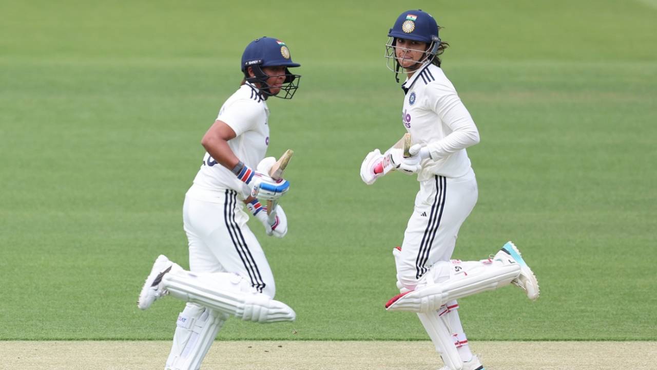 Lord's ke Maidan par Smriti Mandhana aur Harmanpreet Kaur ka Masterclass: India ne racha itihas!