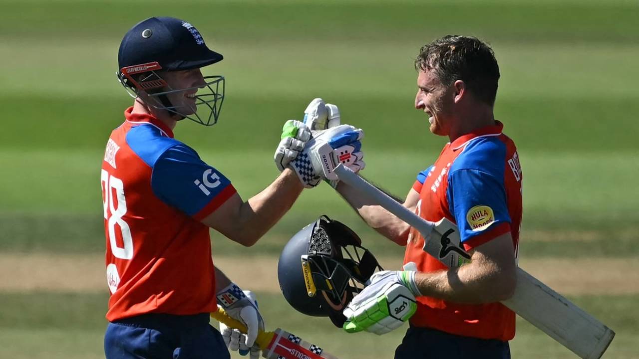 Southampton Ke Traffic Se Zyada Buttler Aur Brook Ne Fasaaya: England Ne Team India Ko 4-0 Se Kiya White-Wash!