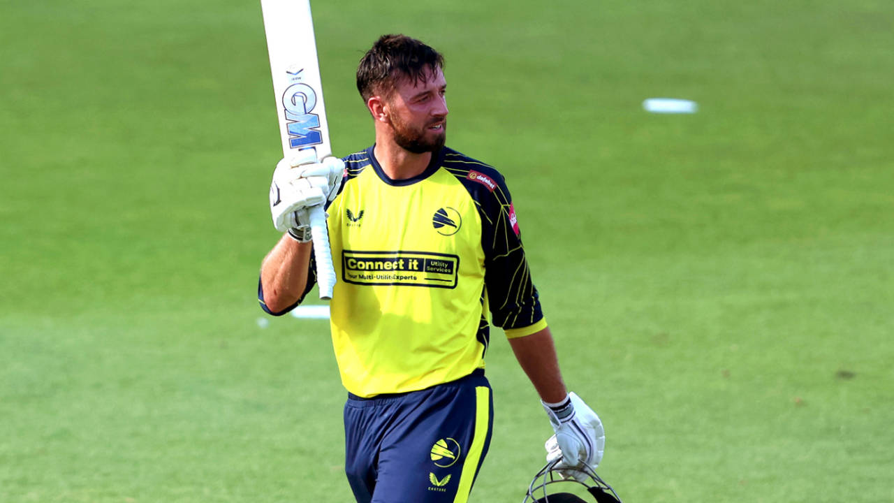 James Vince Ka Bhayankar Tsunami: Essex Ko Kuchal Kar Hampshire Hawks Ne Kari Finals Day Mein Record Entry!