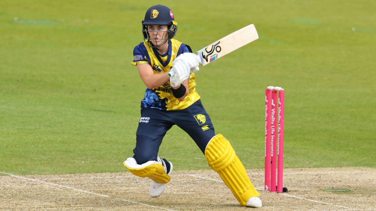 Heather Graham ne Hampshire Hawks ka ghamand toda: Durham reached the final with a sensational win