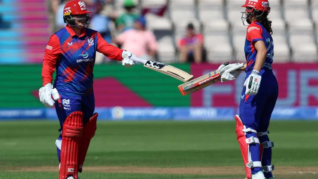 Lee-Bouchier Power Surge Breaks Phoenix Chase As Southern Brave Make It Four From Four