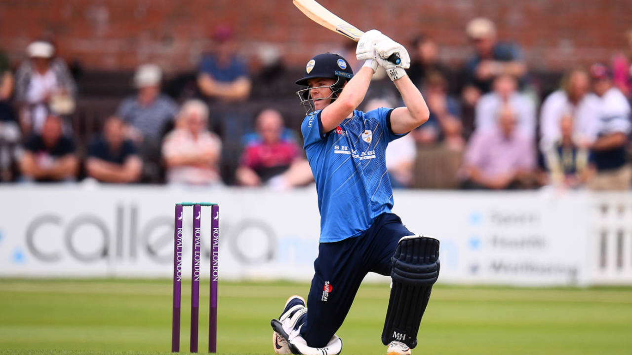Brooke Guest ki Masterclass ne Glamorgan ko kiya dher: Derbyshire ki One-Day Cup mein pehli Garj!