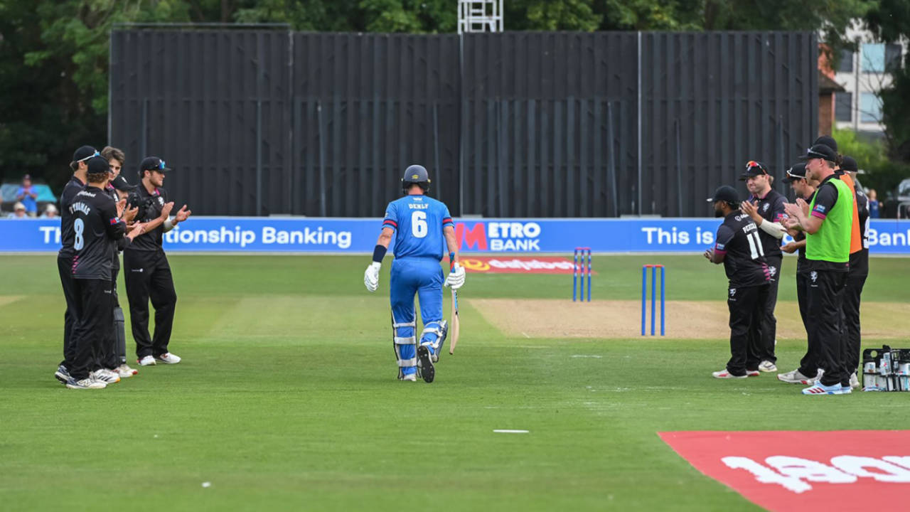 Joe Denly ka Akhiri Salaam: Kent ne Somerset ko Thriller mein dhool chata kar di Legendary Farewell