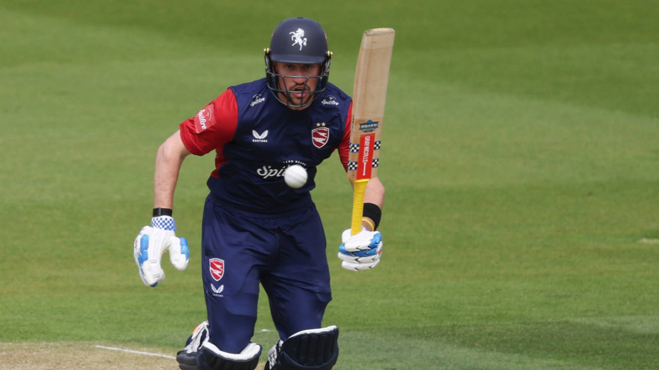 Kent ne Beckenham mein machaya kohram: Ekansh Singh ki bowling aur Harry Finch ka power-packed chase!