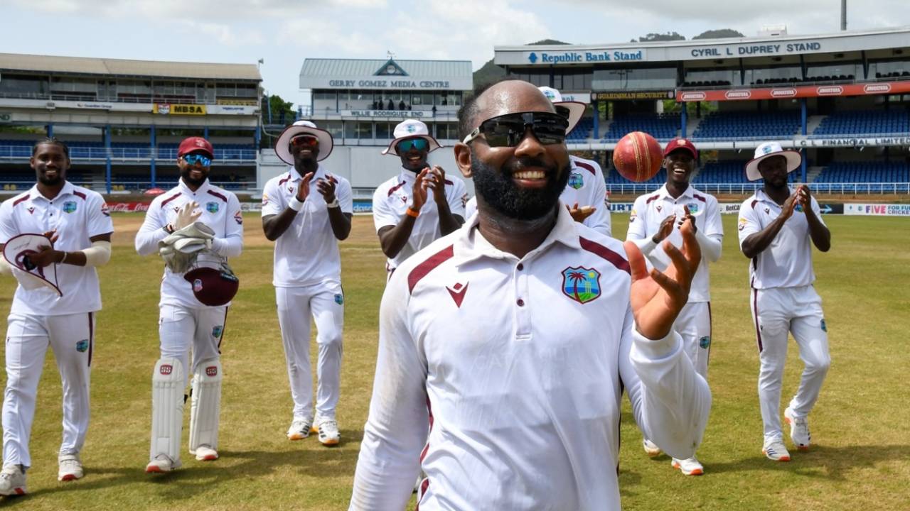 Jomel Warrican Destroys Pakistan: 46 Overs ka Toil aur 6 Wickets ka Inaam, Port of Spain mein 'Kudarat ka Nizam' Fail!