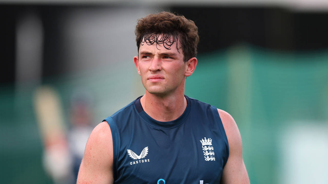 25 Saal Ki Umar Mein Shocking Retirement: England Fast Bowler John Turner Ne Kyun Chhoda Cricket?