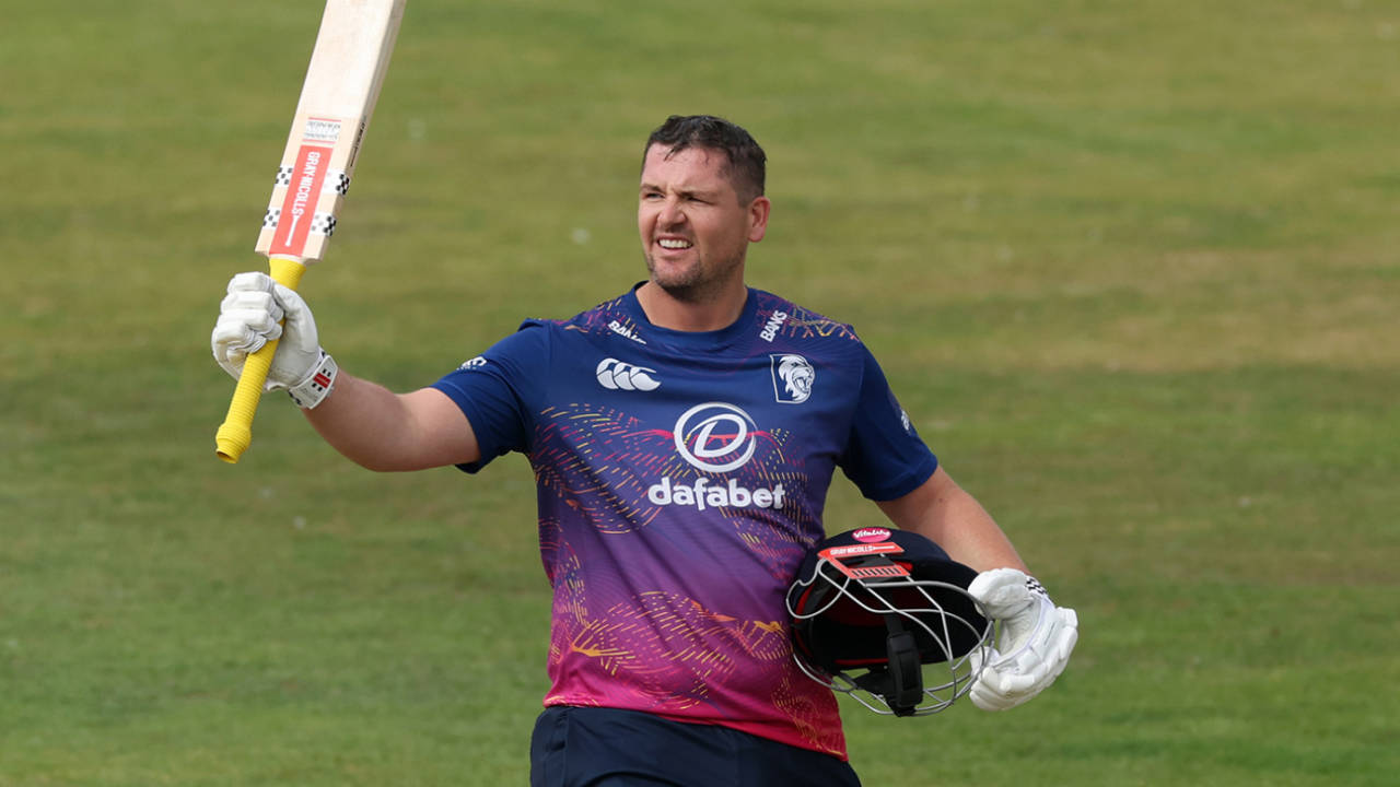 Middlesex Thriller: Naavya Sharma and Joe Cracknell spoil Alex Lees century as Durham bottle the lead