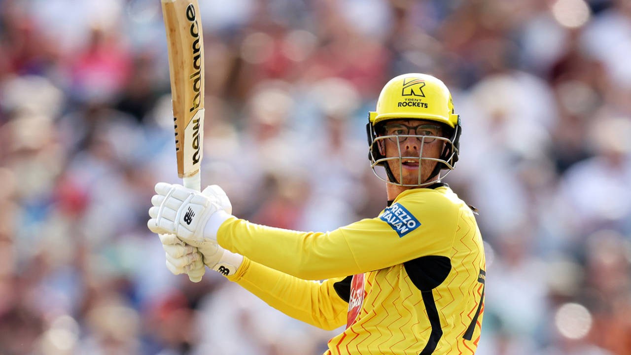 Mitchell Santner ka Clutch Masterclass: Trent Rockets ne MI London ko kiya dher, Finals ki race hui exciting