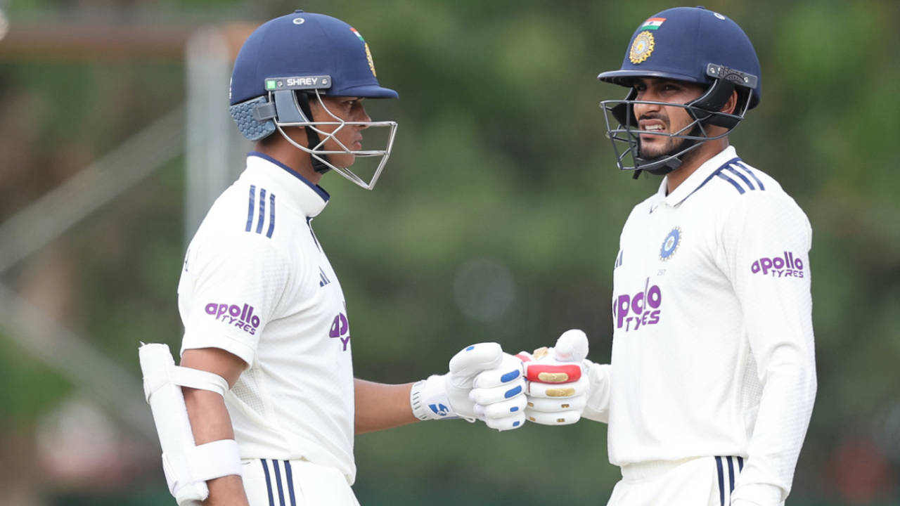 Shubman Gill aur Yashasvi Jaiswal ka Colombo mein Toofan: Sri Lanka Tests se pehle SLC XI ki Dhajjiya Udayi