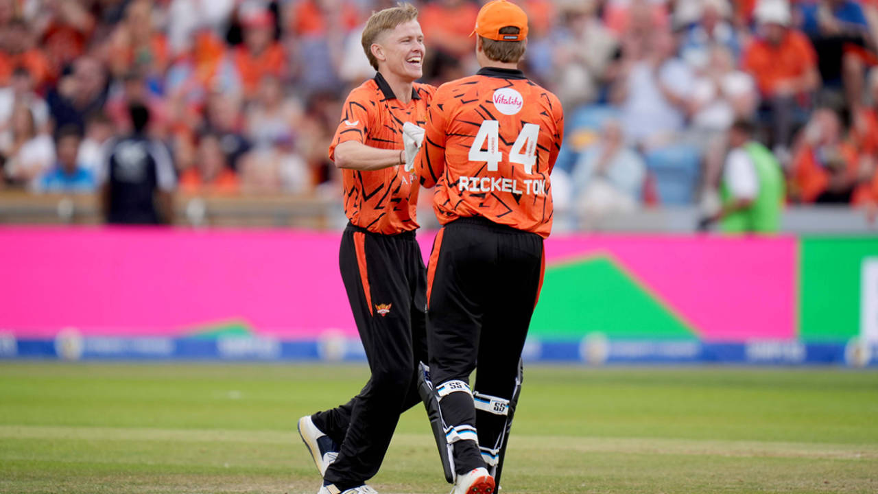 Sunrisers Leeds ne Headingley mein dikhaya Masterclass, Welsh Fire ki udayi dhajjiya