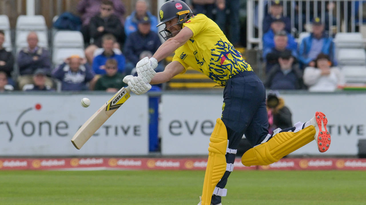 Ben Stokes Ka Toofan Aur Colin Ackermann Ki Class: Durham Ne Essex Ko Di Karari Shikast, Knockout Race Se Kiya Bahar!