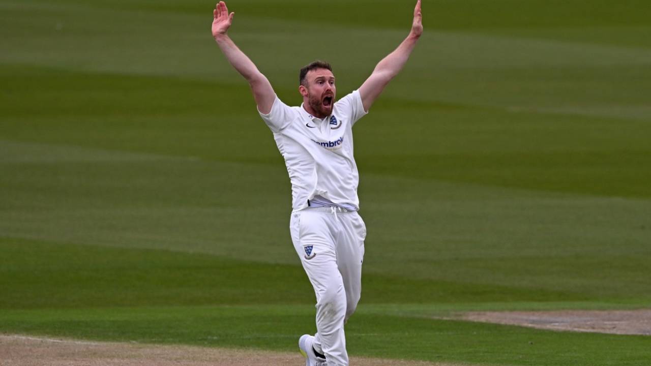30 ki umar mein career par laga full stop! Sussex star Danny Lamb ne medical grounds par liya sanyas
