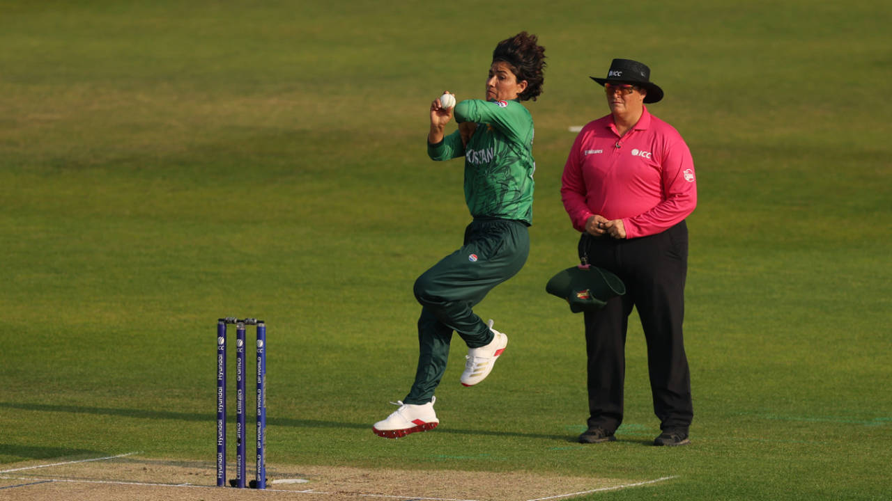Pakistan Team Chaos: Diana Baig Axed and Aliya Riaz Fielding Blunders Cost Her Before Asia Cup!