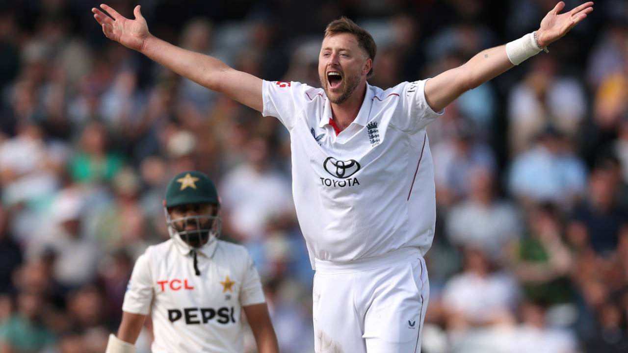 Ollie Robinson ne udaye Pakistan ke hosh: 5-Wicket Haul se Headingley mein machaya kohram