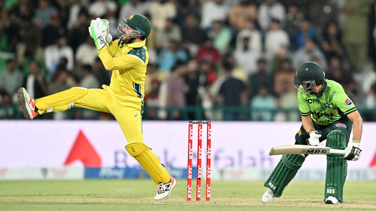 Pakistan Cricket Board Ki Badi Jeet: ICC Ne Gaddafi Stadium Lahore Se Demerit Point Hataya